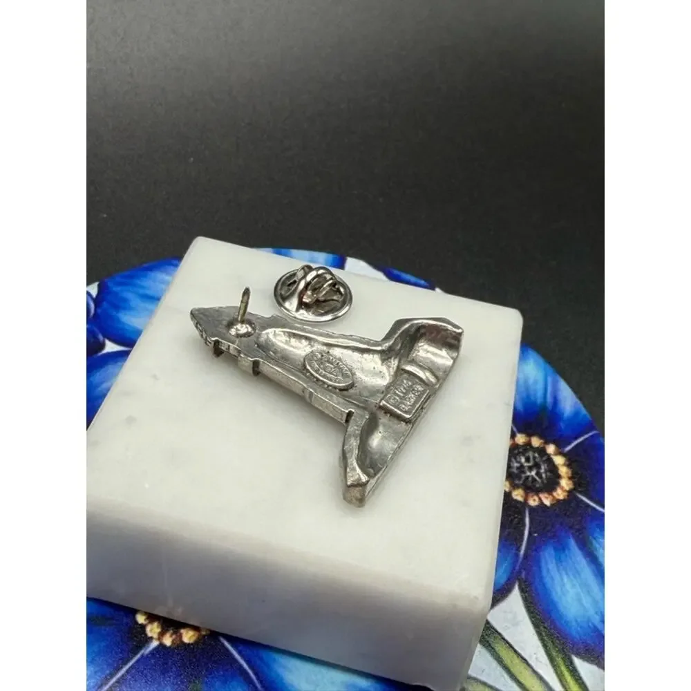 Vintage Lighthouse Pin 1996 Barker Genuine USA Pewter #E429